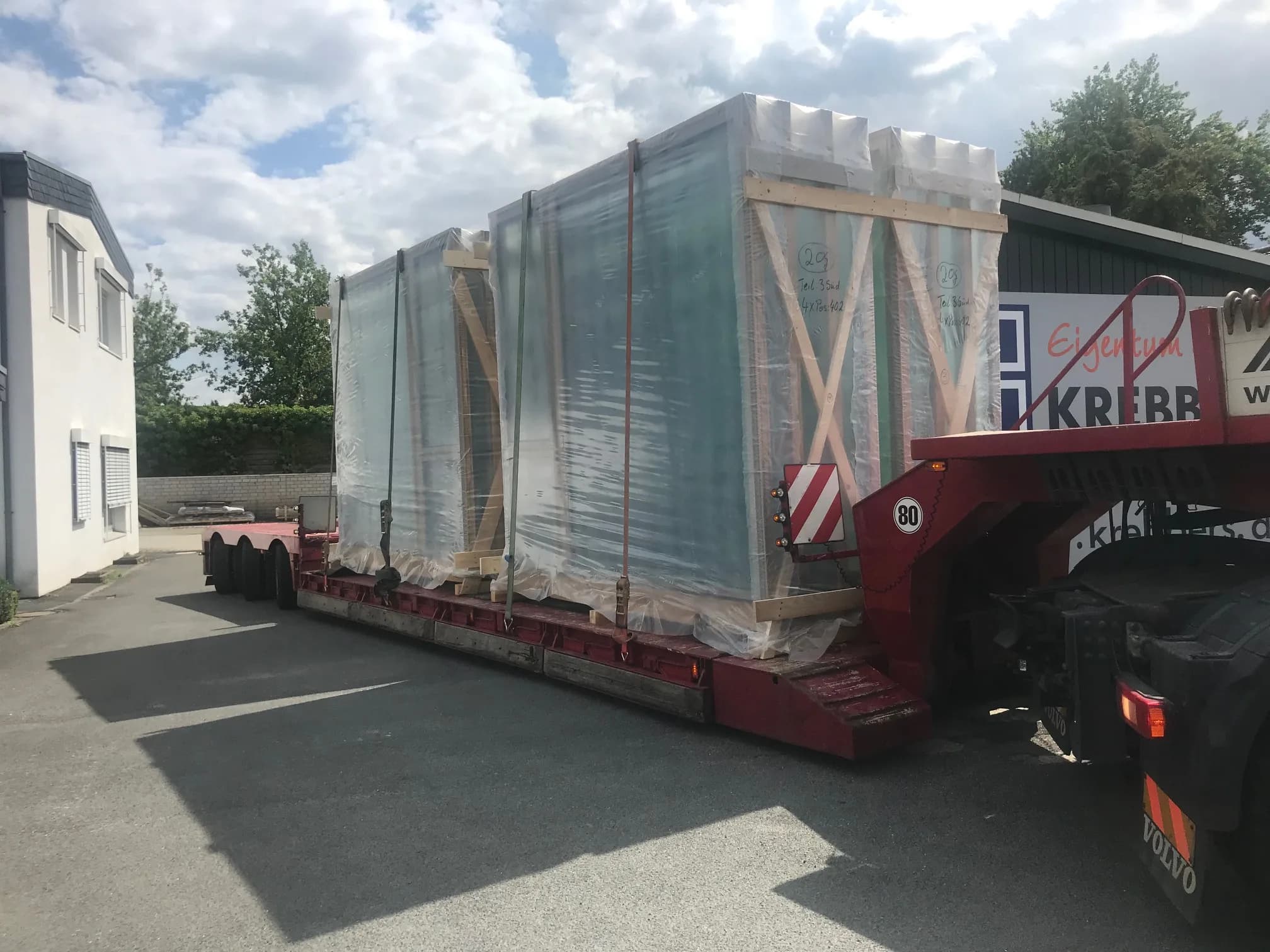 Haushohe Fensterkonstruktionen verlassen uns!