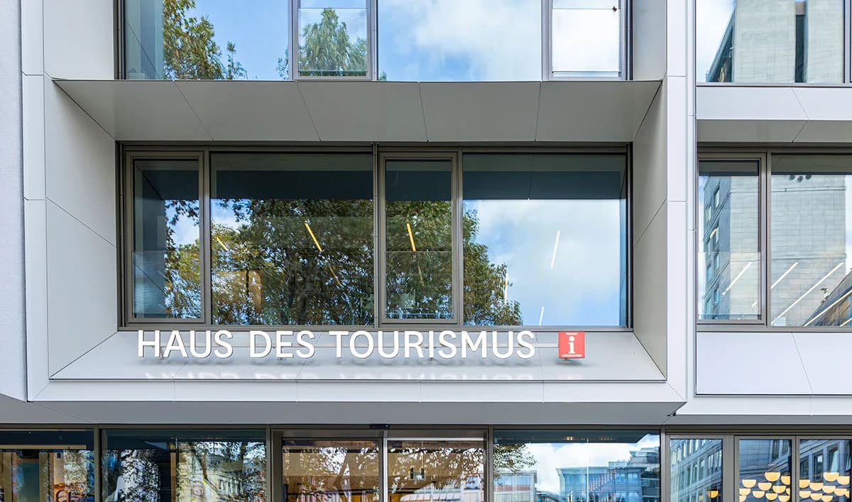 Haus des Tourismus - Stuttgart, Bild 1