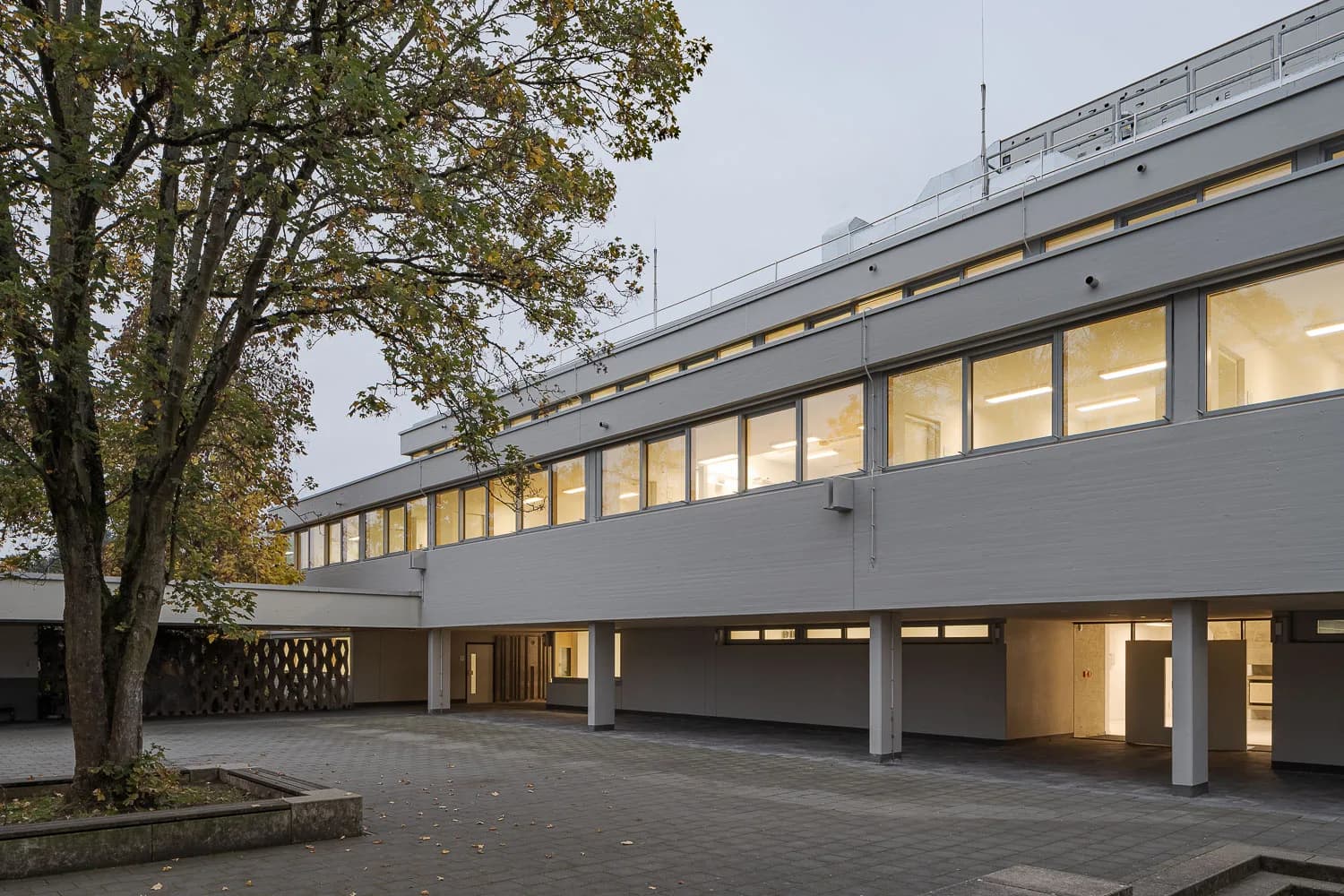 BT-B Otto-Hahn-Schule, Frankfurt a.M., Bild 4